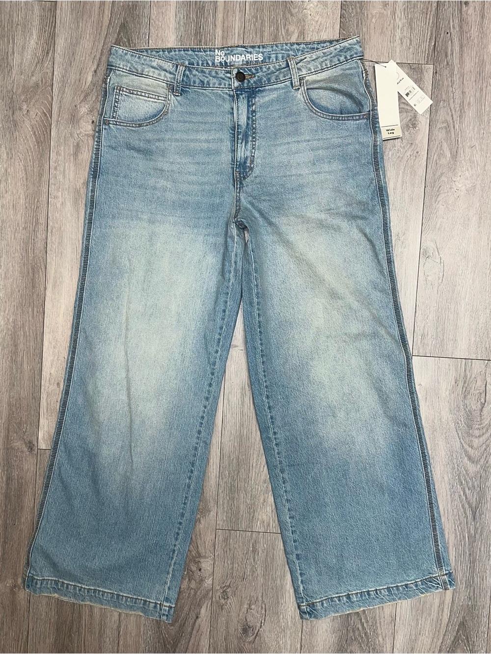 NWT Wide Leg Mid Rise Denim Blue Jeans Light Medium Wash No Boundaries Size 14